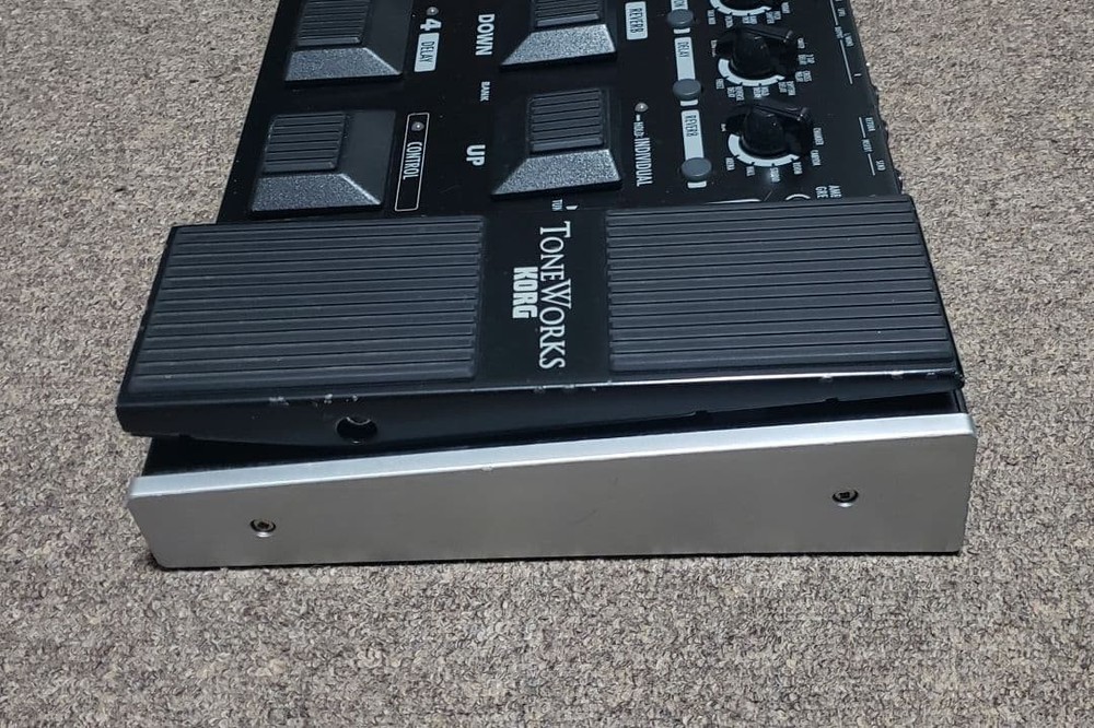 Korg AX3000G ToneWorks Guitar Multi Effects w/ Original Adapter Tested Working