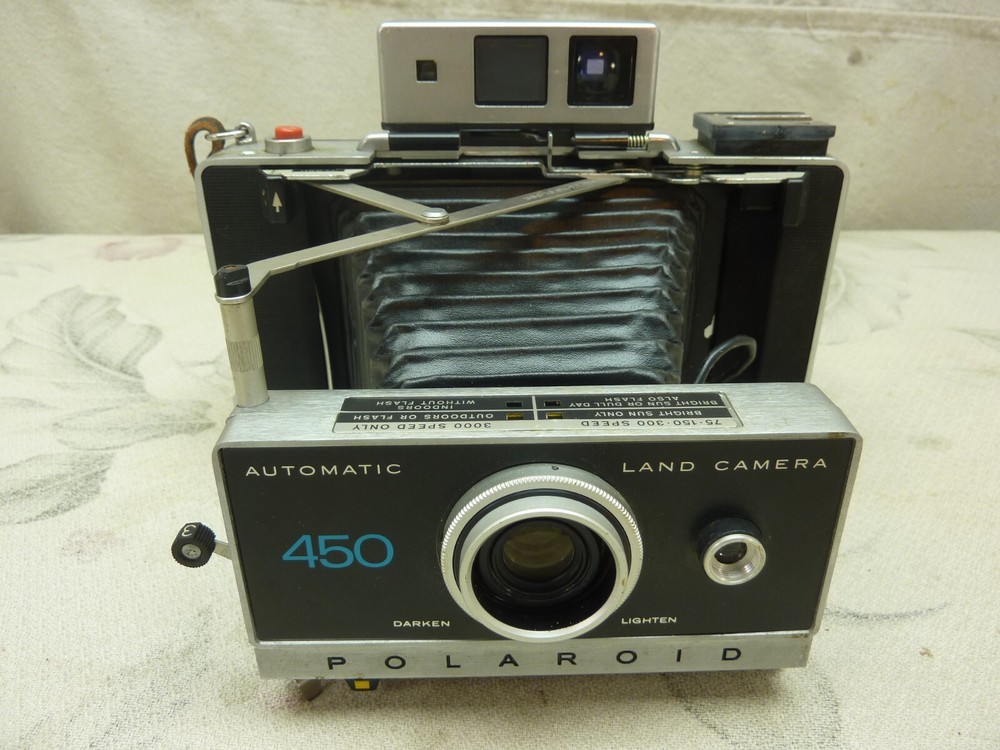 Vintage Polaroid 450 Automatic Land Camera with Manual