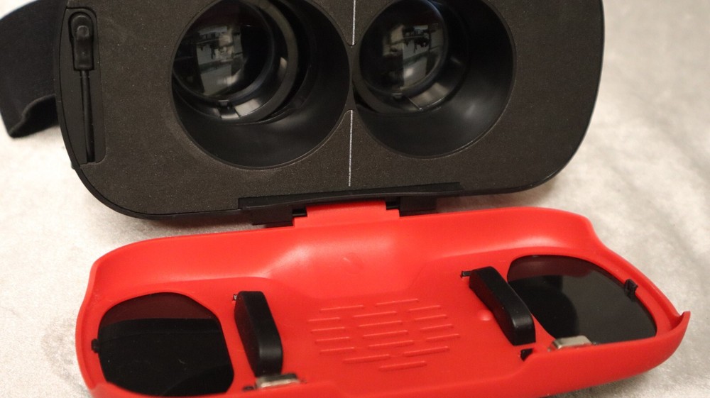 Dream Vision Virtual Reality Smartphone Headset w/ box