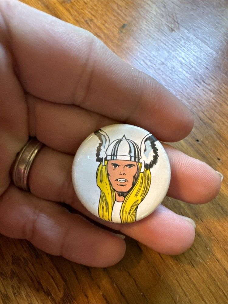 Thor Pinback Button - 2010 Marvel Comics.