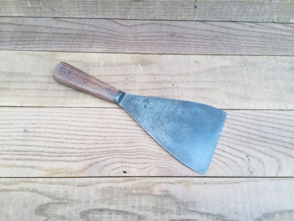 Vintage 4” Wooden Handled Decorators Scraper Tool