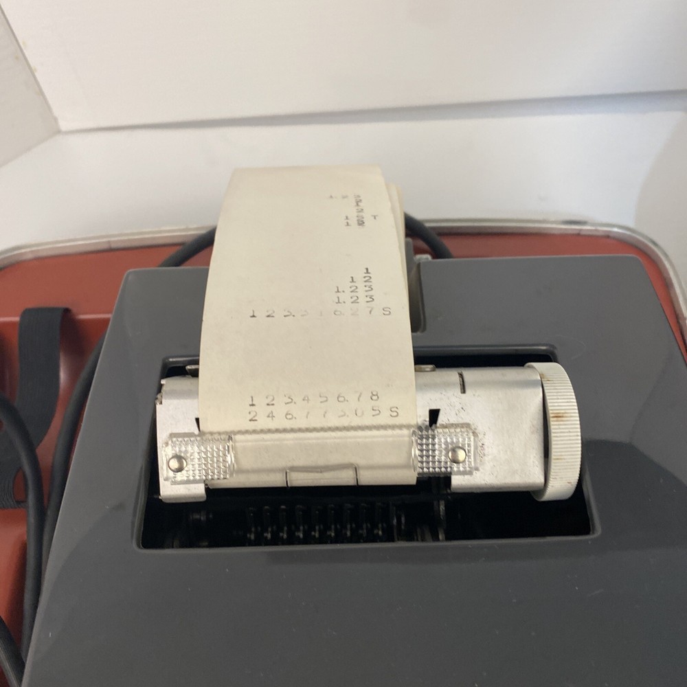 SCM 890N Electronic Adding Machine & case & soft cover Vintage