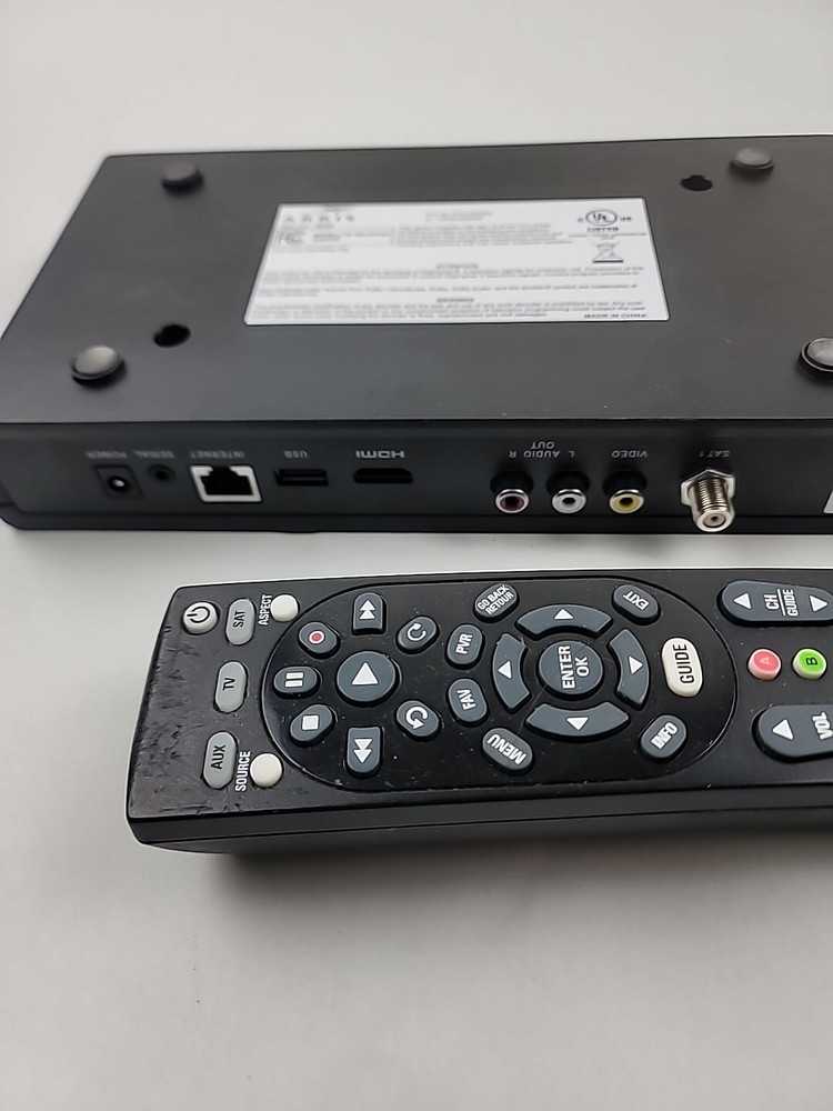 Shaw Direct HDDSR 800 Satellite Receiver With Remote, Power Adaptor Read