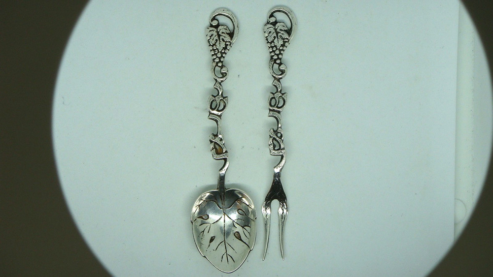 VINTAGE ISRAEL 800 SILVER GRAPES FORK SPOON SET - NICE