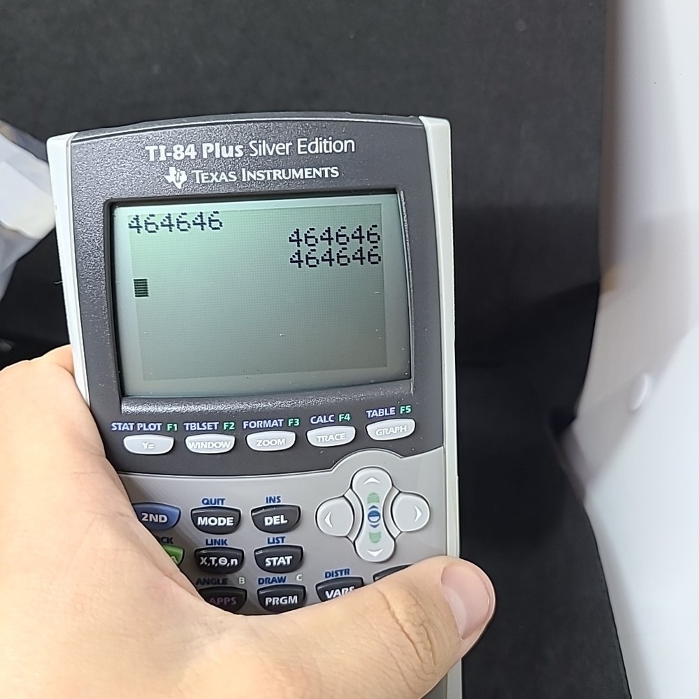 TI-84 Plus Silver Edition Graphing Calculator-With Covers -Tested & Working #90