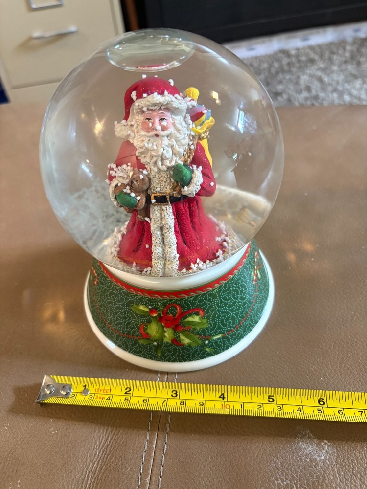 Spode Christmas Tree Santa Musical Snow Globe 6.5"