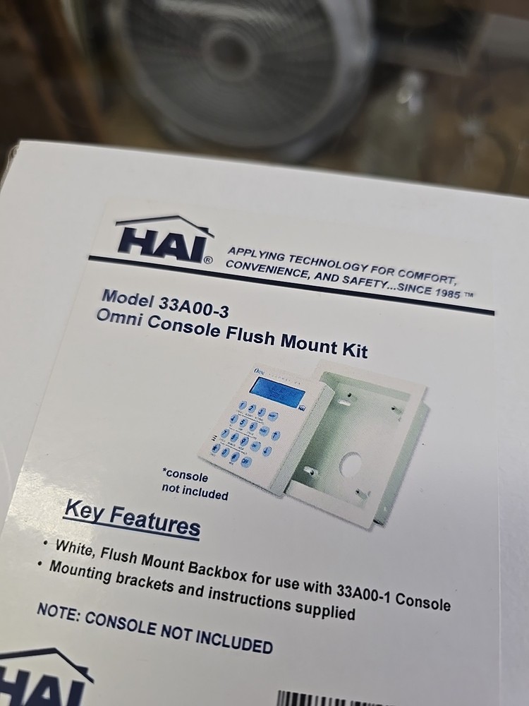 Leviton OMNI CONSOLE FLUSH MOUNT KIT ONLY 33A00-3