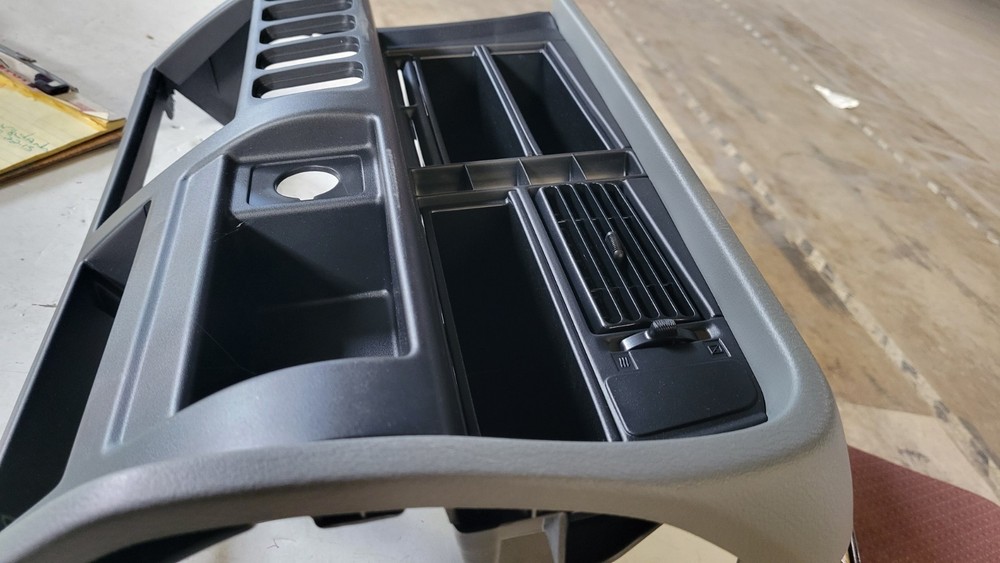 MC92994 GENUINE MITSUBISHI CENTER DASH PANEL NOS