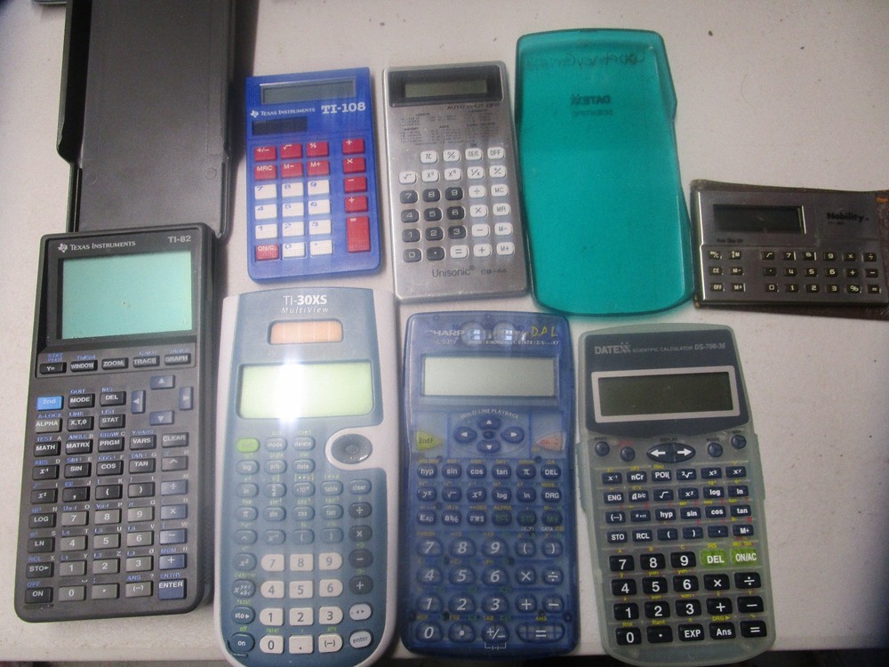Broken Calculator Lot 7 Count Sharp Unisonic TI Datex