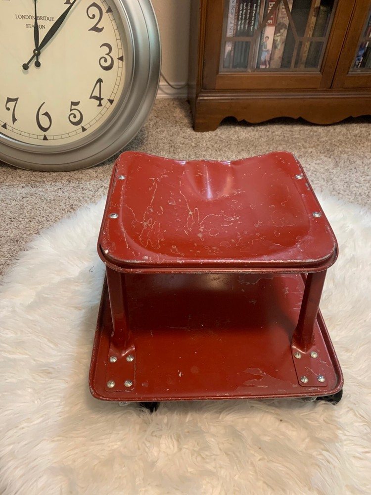 VINTAGE RED METAL ROLLING GARAGE STOOL
