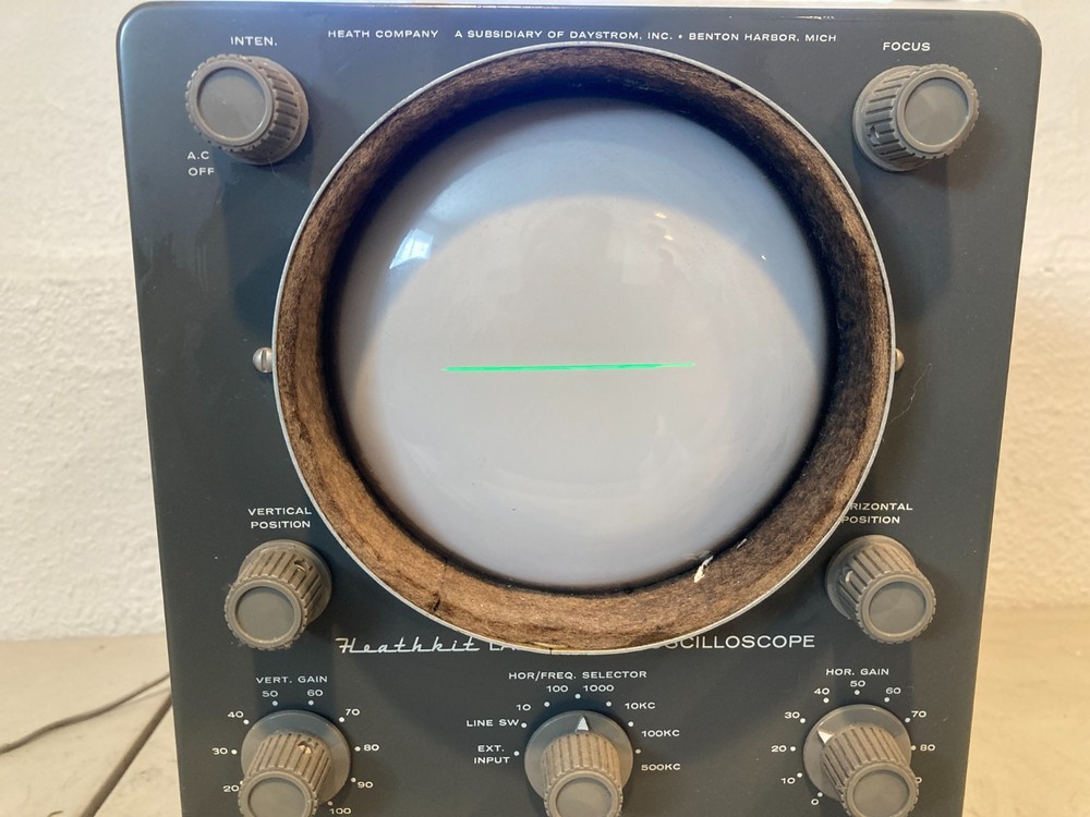 Heathkit Laboratory Oscilloscope Model OM-12