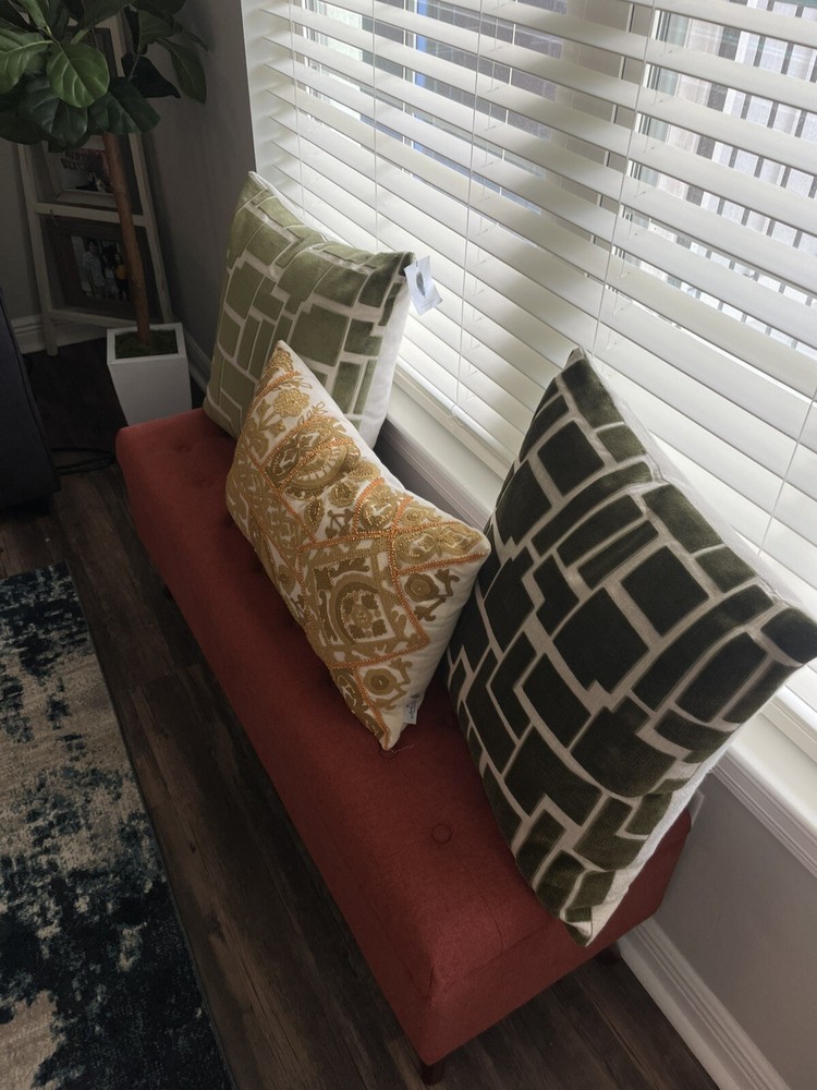 Arthur Tufted Storage Bench with Storage Threshold" (NEW / ASSEMBLED)