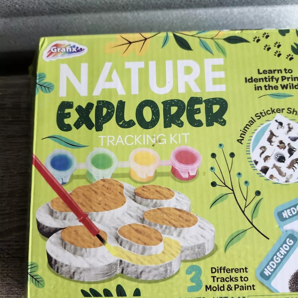 Grafix Nature Explorer Tracking Kit. For 6+. 3 Diff Tracks To Mold & Paint