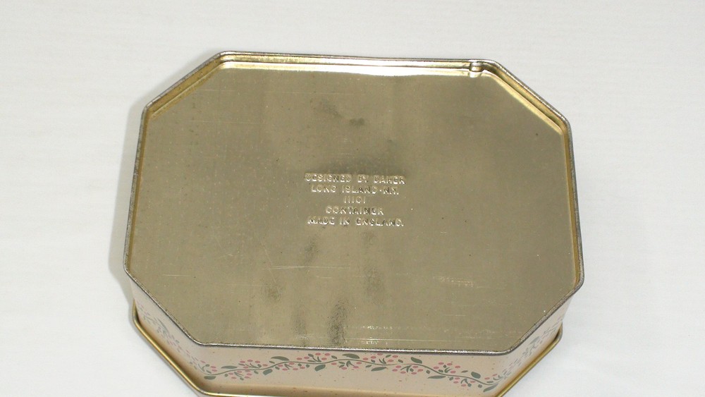 Daher Decorated Ware - Rectangle Octagon Floral Tin Container - Made In England