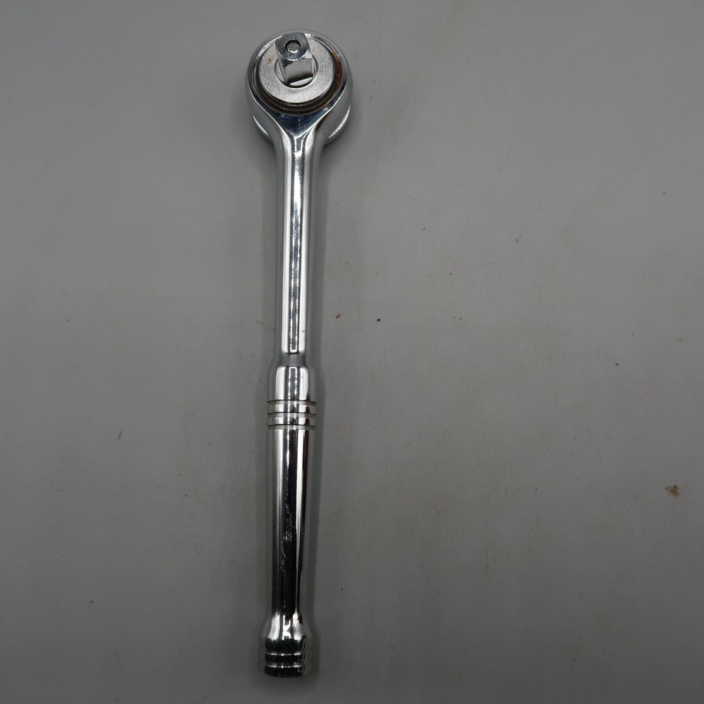 Husky 3/8” Drive Quick Release Ratchet USA Made 22202 & 13/16 socket