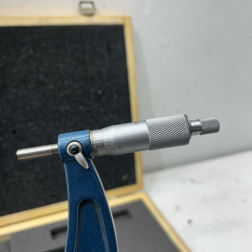 Phase II Outside Micrometer 10-11” Micrometer. With Case