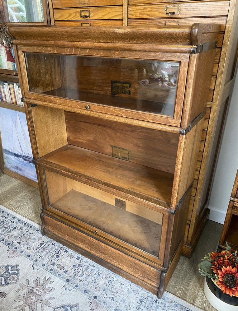 Excellent 34” Globe Wernicke Golden Oak 3 Stack Barrister Bookcase