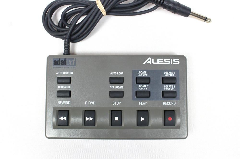 ALESIS ADAT WIRED REMOTE CONTROL GOOD PHYSICAL CONDITION.