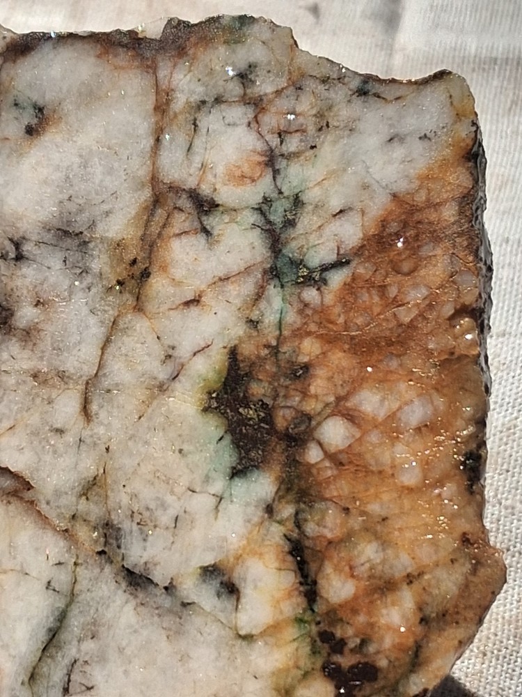 Blue Mtn Quartz Slab Specimen Chrysocolla Visible Gold