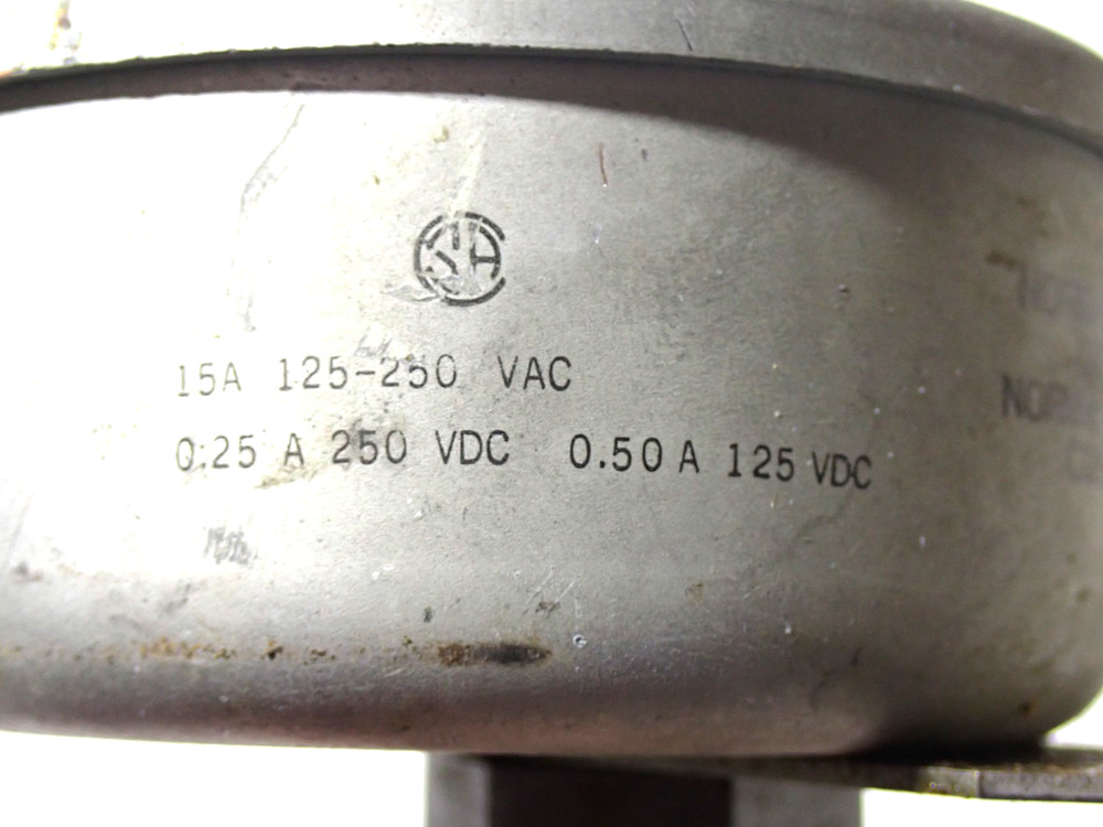 21010-0 FENWAL THERMOSWITCH TEMP CONTROLLER USED