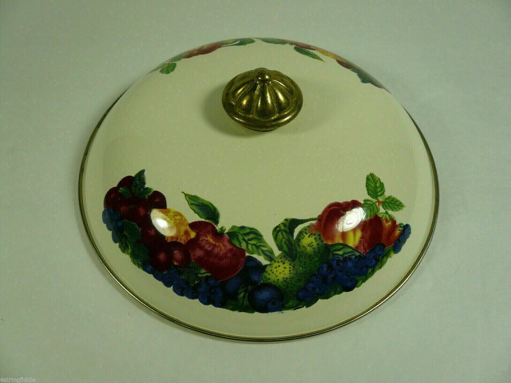 VINTAGE GERMAN ENAMELWARE - 7¼" DIAMETER LID - IN EXCELLENT CONDITION!