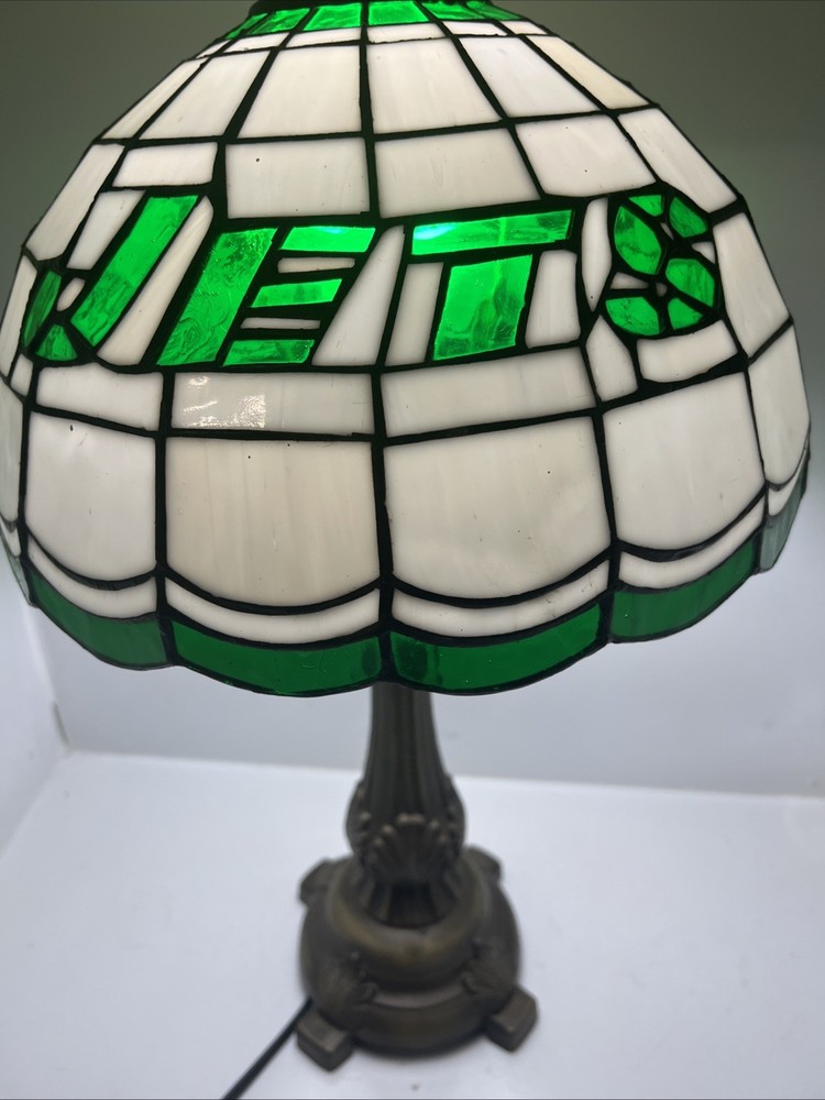 Jets table lamp tiffany style works great shape