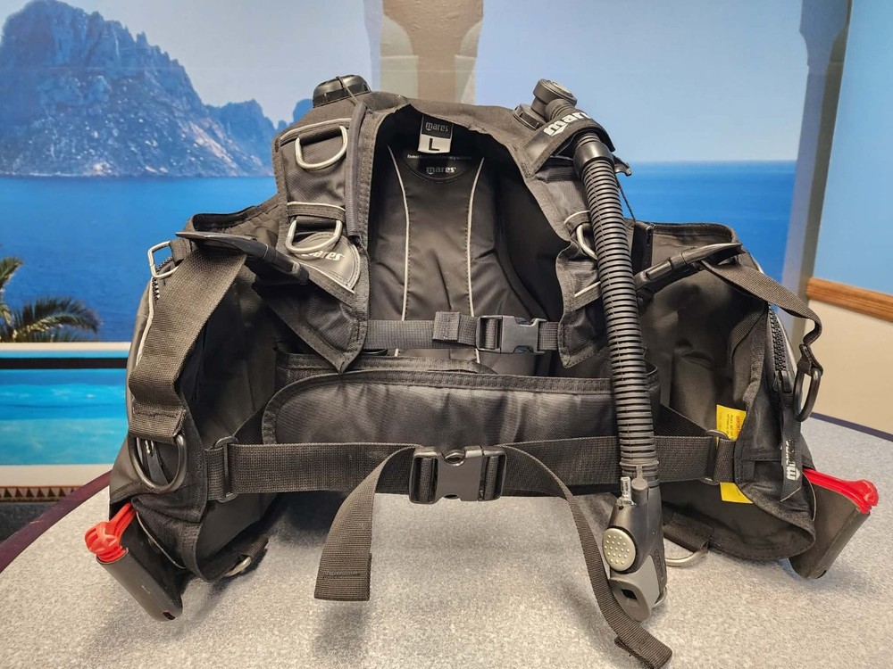 Mares V1 BCD - Large with Integrated Weights