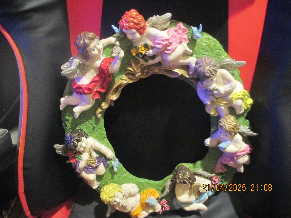 GARDEN WREATH 7 CHURBS 14X12