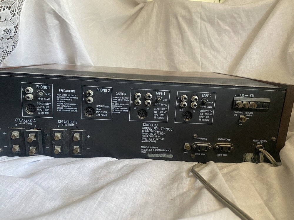 Tandberg TR 2055 FM Stereo Receiver