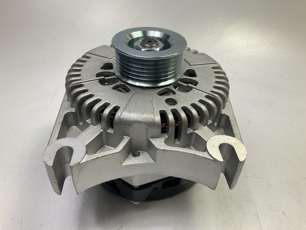 NEW 7773N Alternator 130 Amp