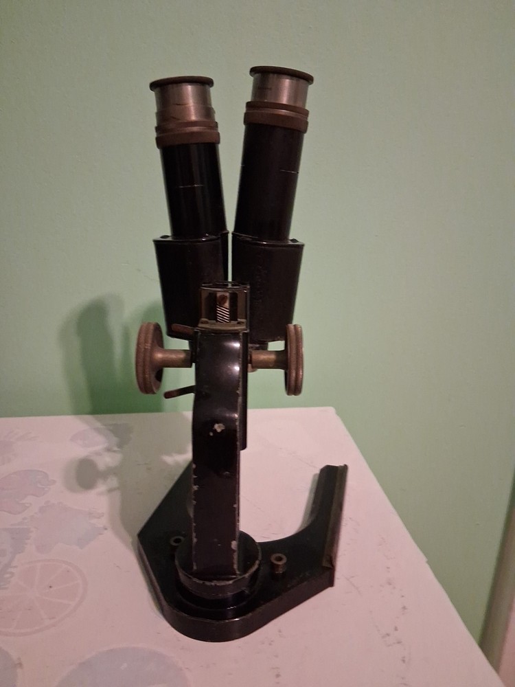 Eleitz Wetzlar microscope Antique. Not Tested