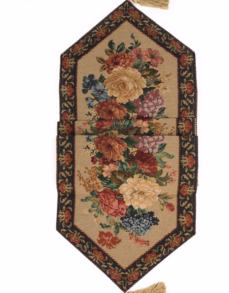 DaDa Bedding Romantic Elegant Spring Floral Beige Tapestry Dining Table Runners