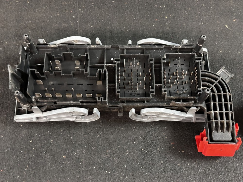2015 DODGE JOURNEY 3.6 TOTALLY INTEGRATED POWER CONTROL MODULE COMPUTER TIPM