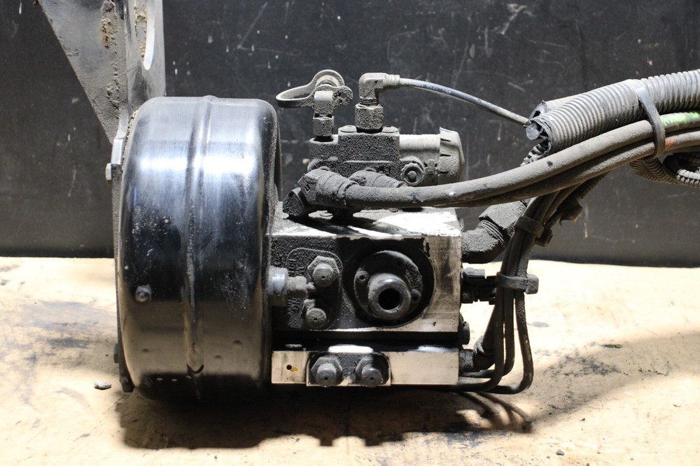 2014 Bendix K049199 Air Dryer