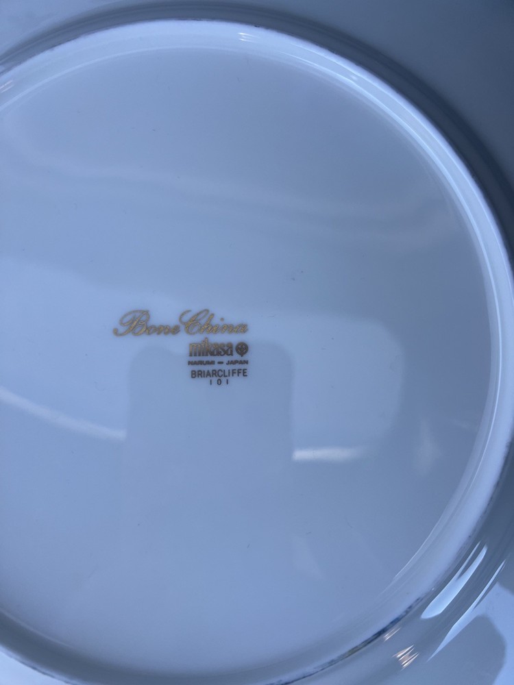 Briarcliffe Mikasa Bone China (6) -5 Piece Place Settings + Xtras EUC