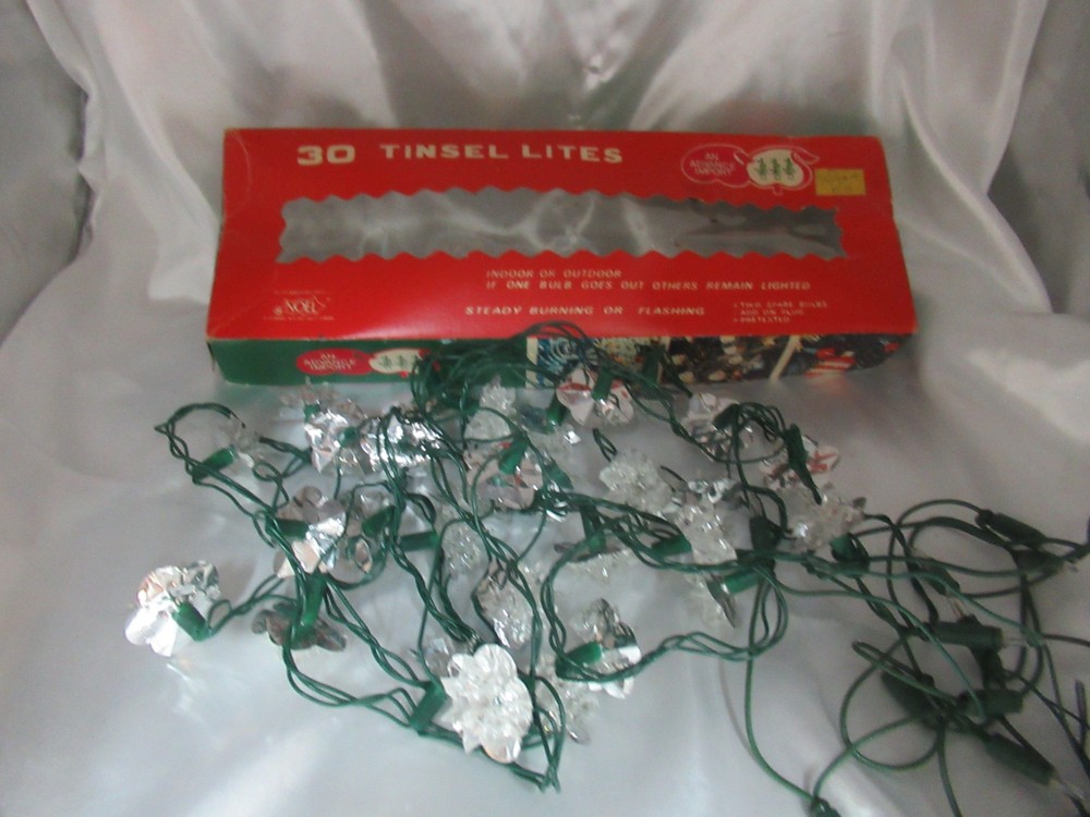 Vintage Christmas Tinsel String Lights in box 30 Blinks Noel