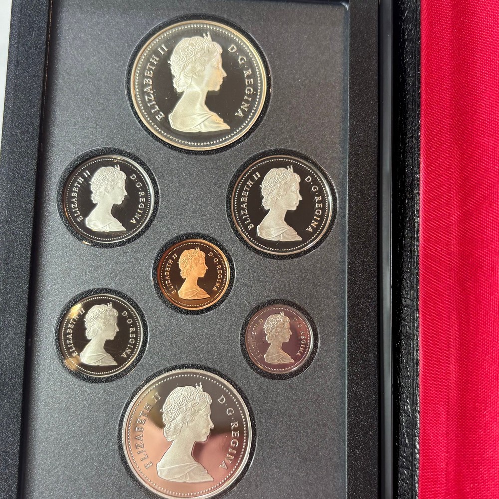 1987 Royal Canadian Mint Set Double Dollar