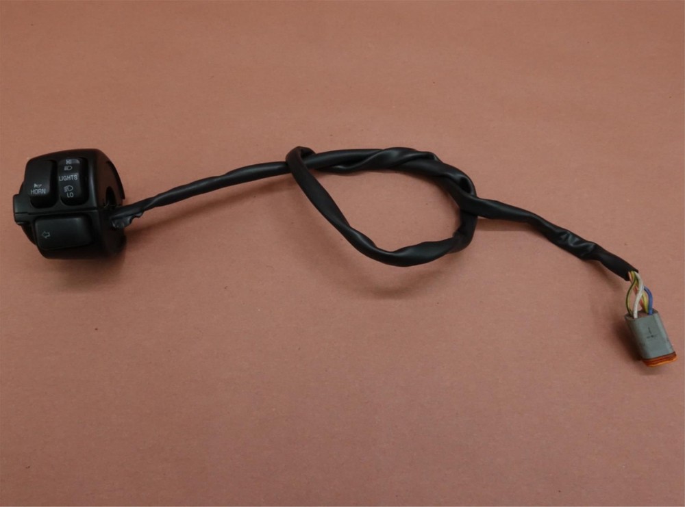 2000 - 2006 Harley Davidson Heritage Softail FLSTCI Left Headlight Bar Switch