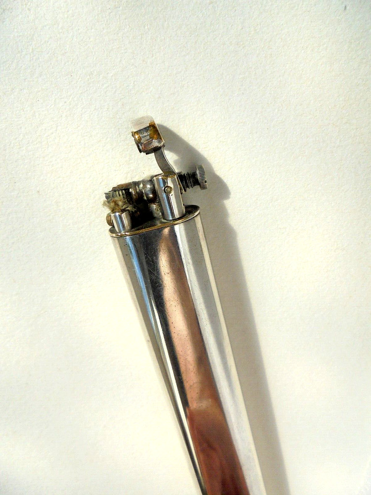 Rare Dunhill Sylph Ruler Lighter.