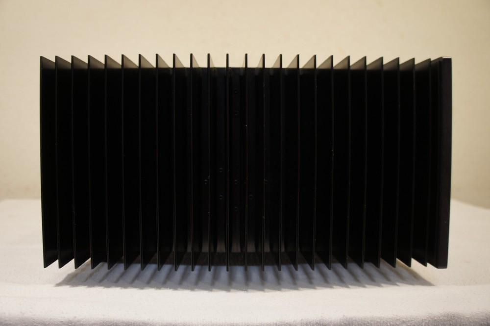 CONRAD JOHNSON MF-5600 POWER AMPLIFIER