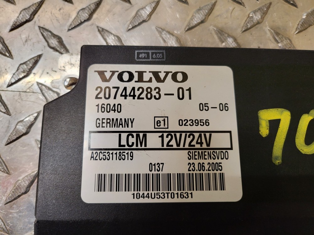 VOLVO LIGHT CONTROL MODULE LCM 20744283-01