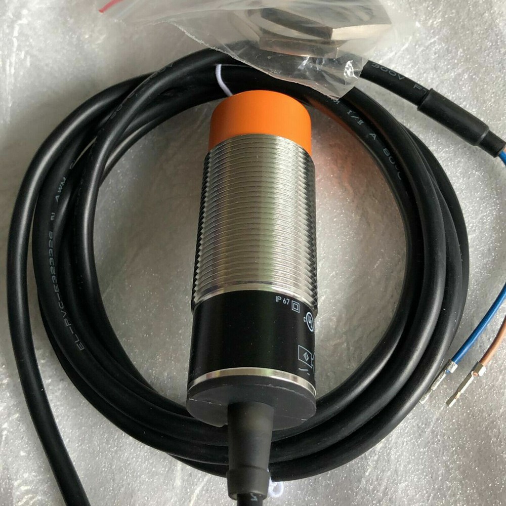 IFM II0012 IIA2015-ABOA Proximity Switch Sensor New
