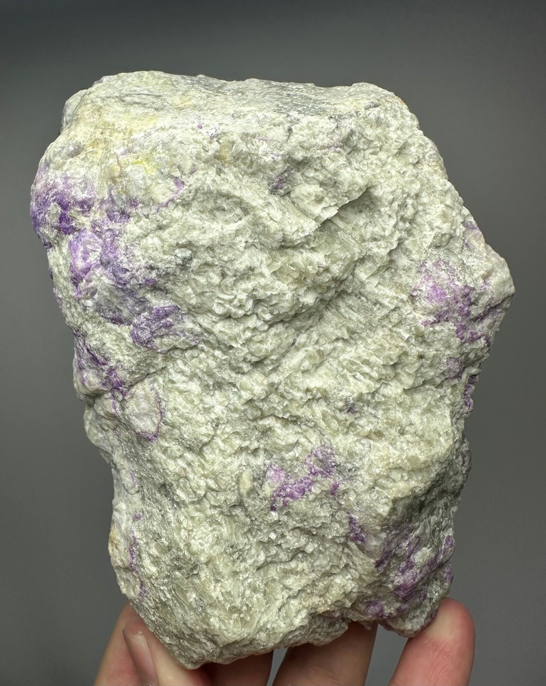 942 Gr. Fluorescent Phosphorescent Tenebrescent Hackmanite, Unknown On Matrix
