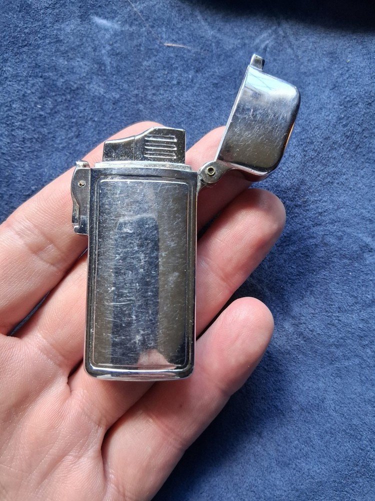 Ronson Lighter. Made In CHINA.