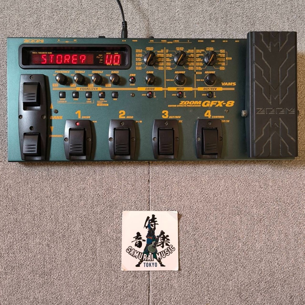ZOOM GFX-8 Multi-Effector Multi-Effects Processor Used Body Only From JP