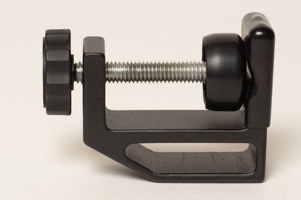 Exc Quantum Pole Mounting Clamp for Battery Packs QBC