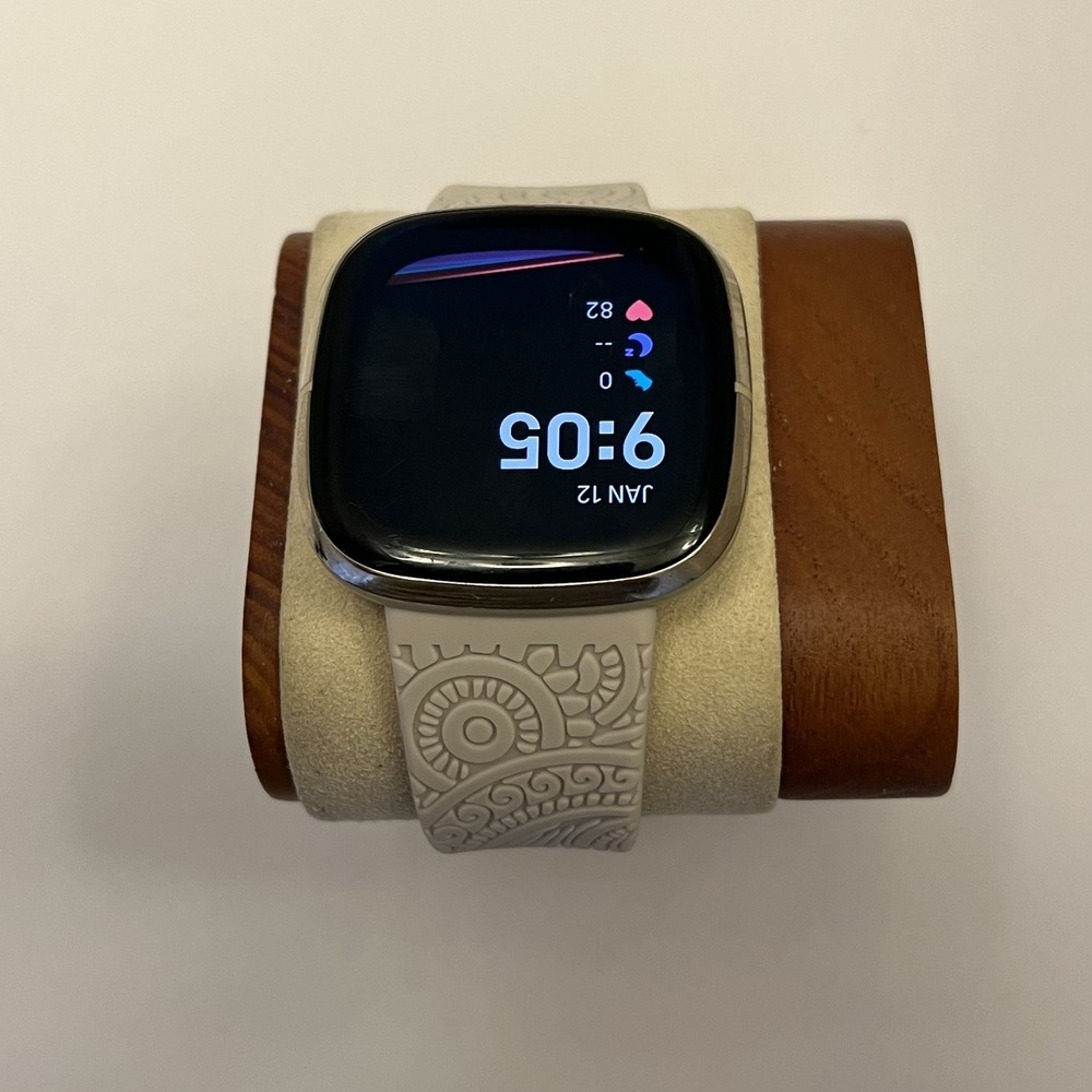 Fitbit Sense Advanced, Gold Case, New Band, Tested, Charger