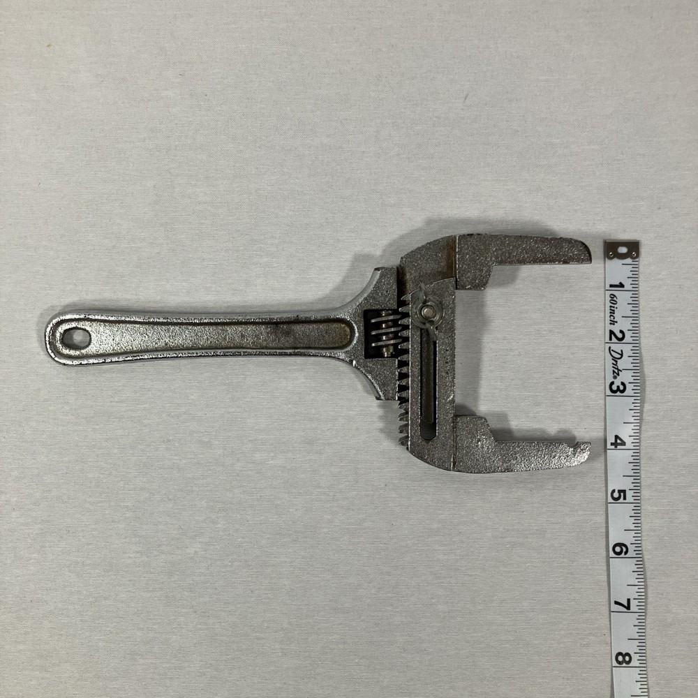 Plumber’s Slip & Lock - Nut Wrench