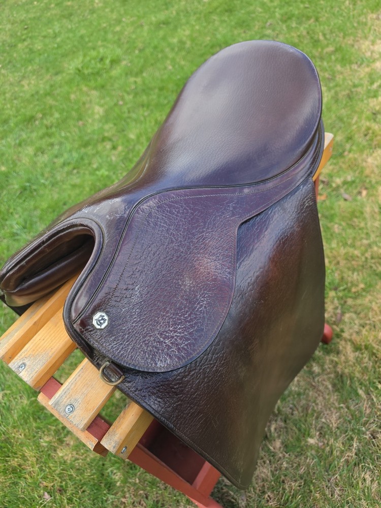 cutback saddle