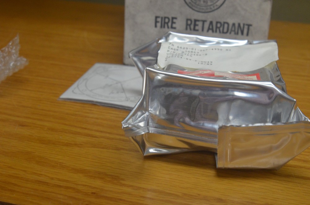 Simpson Voltmeter M-10486-2 0-80 (G-B)